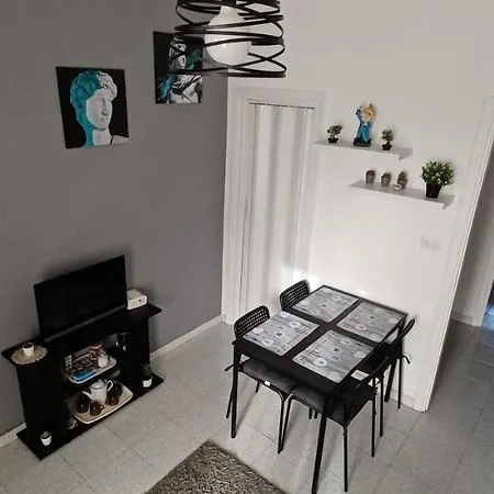 Intero Luminoso E Accogliente ! Turijn