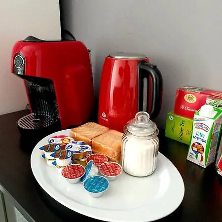 Intero Luminoso E Accogliente ! Lägenhet