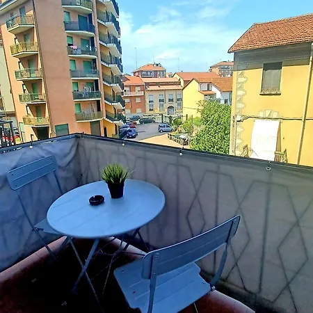 Intero Luminoso E Accogliente ! Lägenhet Turin