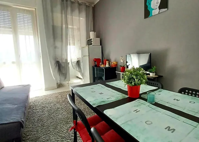 Apartman Intero Luminoso E Accogliente ! *