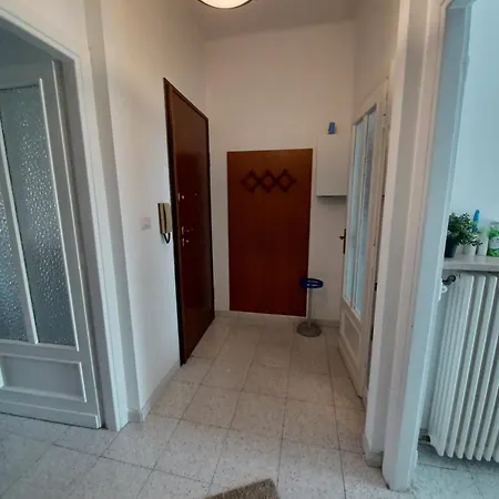 Intero Luminoso E Accogliente ! Διαμέρισμα