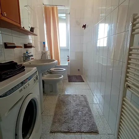 Appartamento Intero Luminoso E Accogliente !